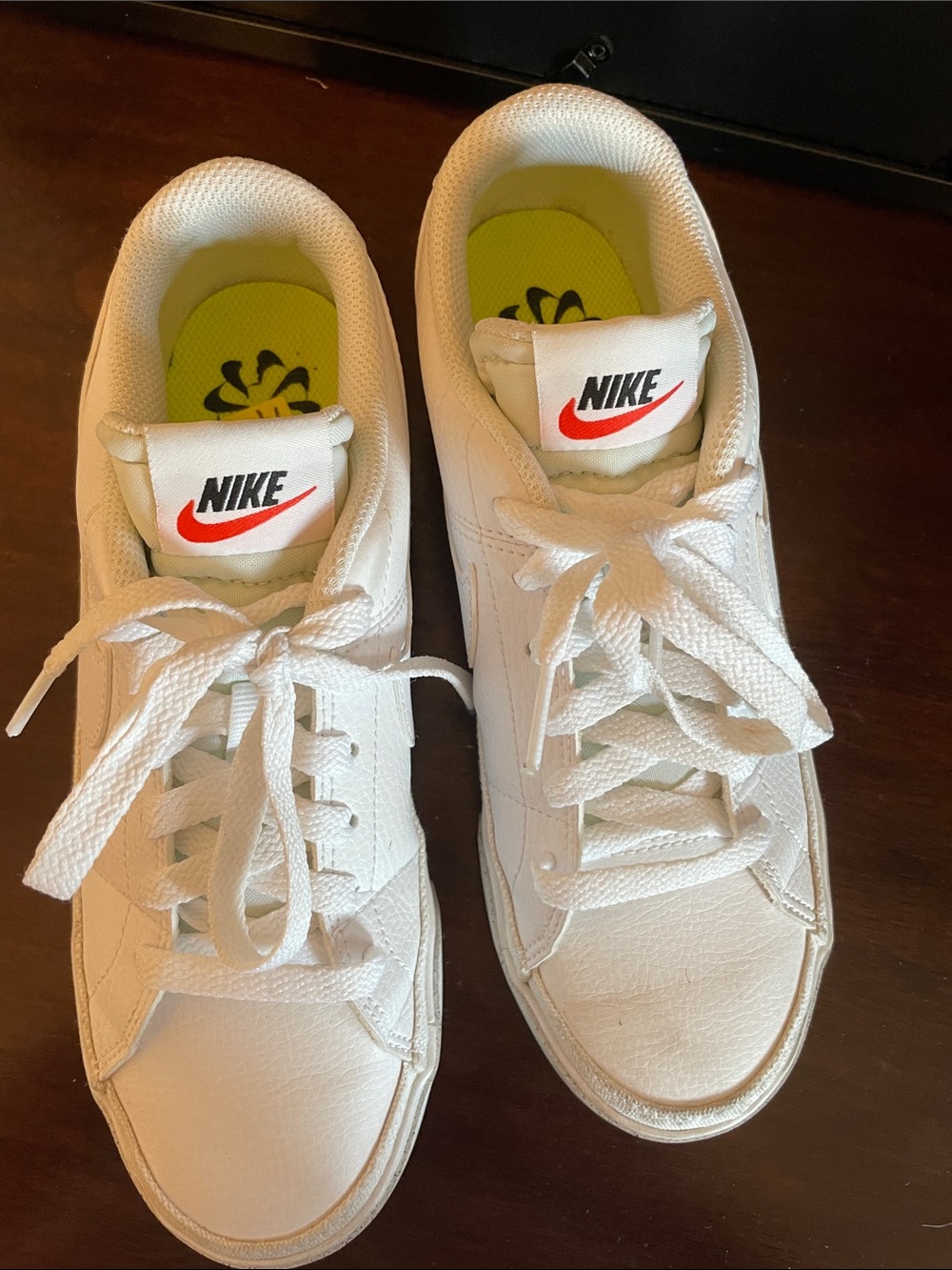 Nike Women’s White Sneakers with Red Swoosh - Picture 2 of 4